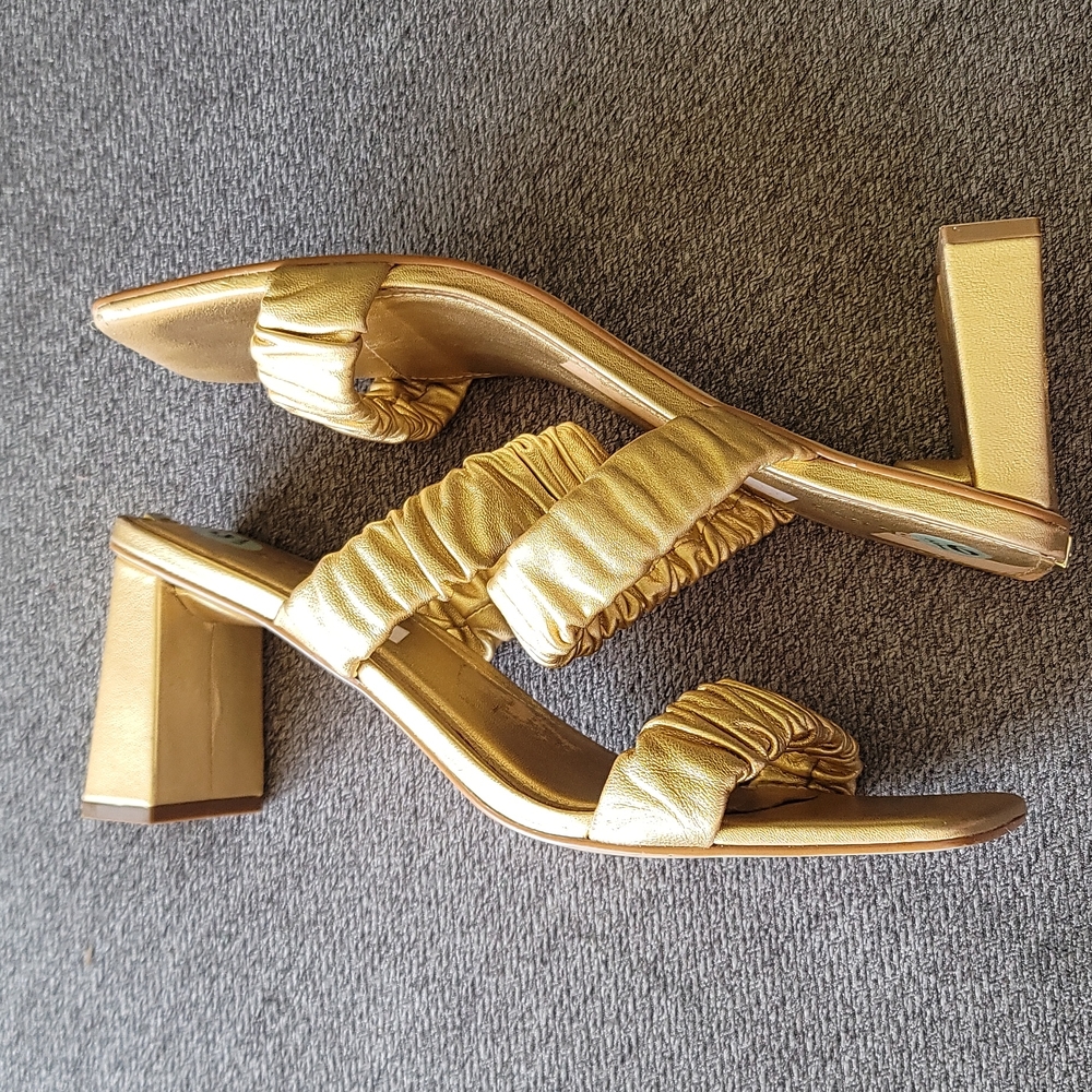 Guess sandals gold